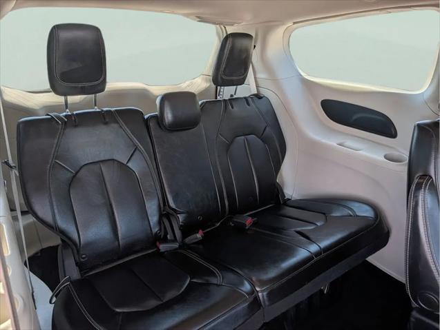 2021 Chrysler Voyager LXI