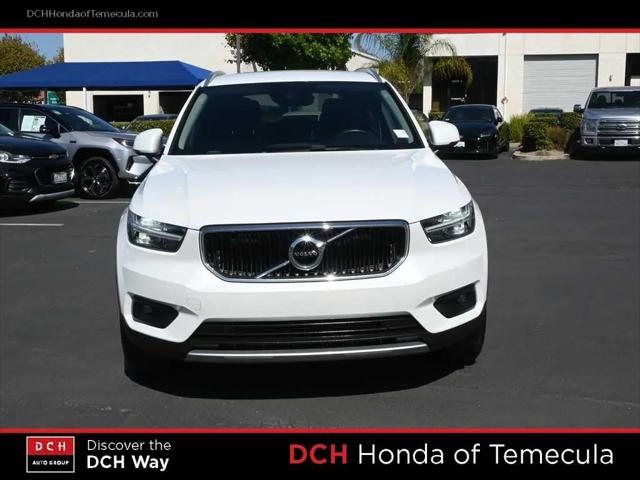 2021 Volvo XC40 T4 Momentum