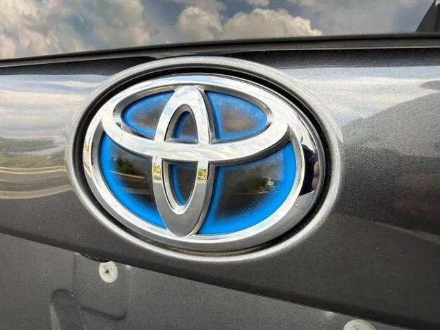 2021 Toyota Prius L Eco