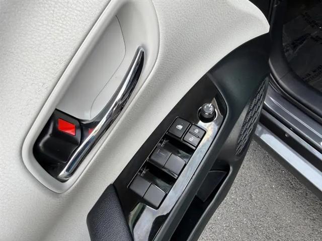 2021 Toyota Prius L Eco