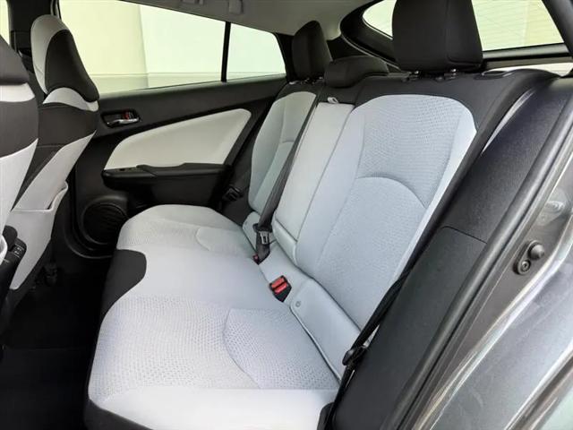 2021 Toyota Prius L Eco