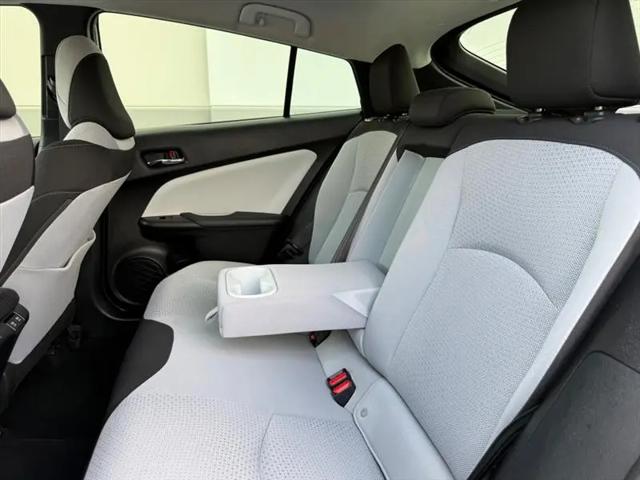 2021 Toyota Prius L Eco