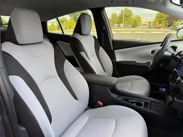 2021 Toyota Prius L Eco