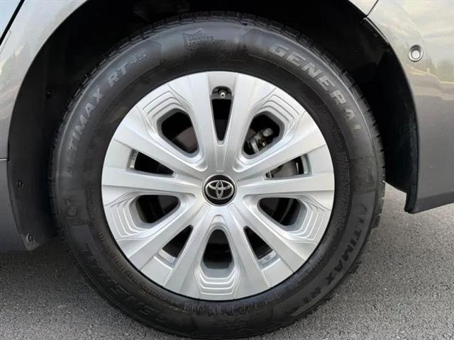 2021 Toyota Prius L Eco