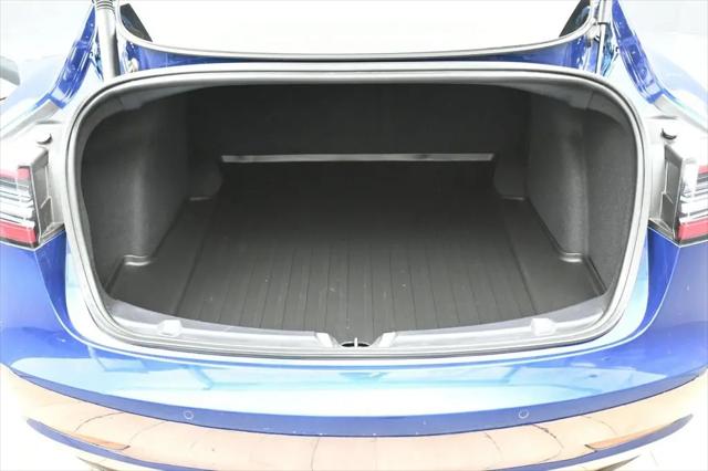 2022 Tesla Model 3 Rear-Wheel Drive