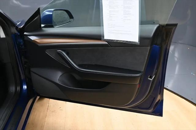 2022 Tesla Model 3 Rear-Wheel Drive