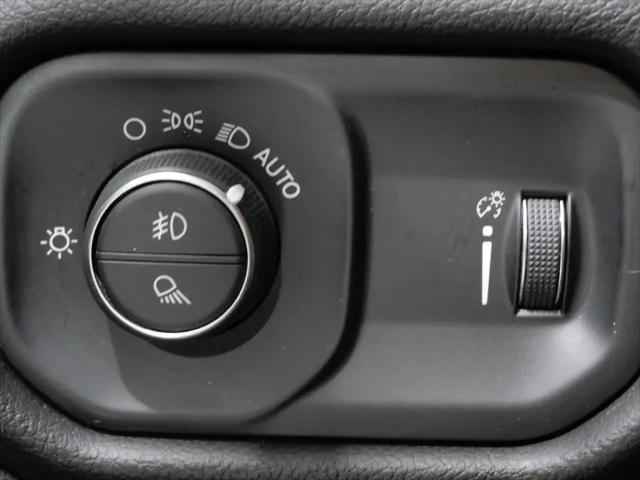 2023 Ram 1500 Big Horn Crew Cab 4x4 57 Box
