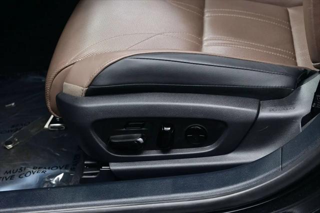 2022 Lexus ES 300h Luxury