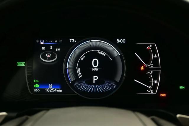2022 Lexus ES 300h Luxury