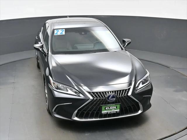 2022 Lexus ES 300h Luxury