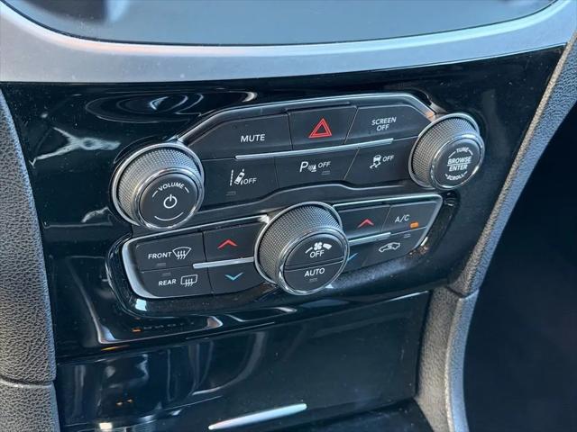2023 Chrysler 300 Touring
