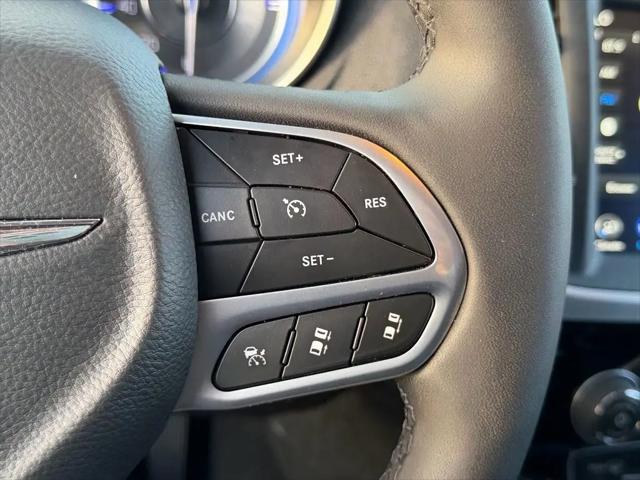 2023 Chrysler 300 Touring