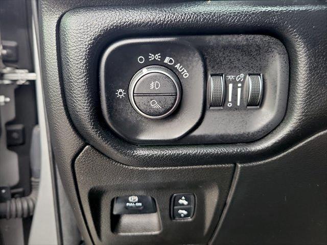 2019 Ram 1500 Big Horn/Lone Star Crew Cab 4x2 57 Box
