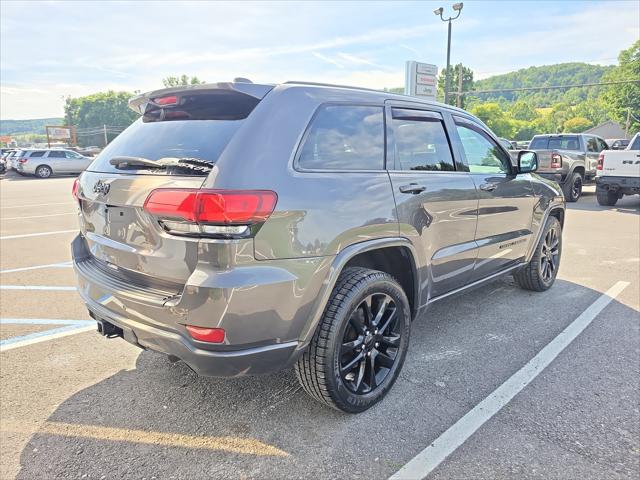 2020 Jeep Grand Cherokee Altitude 4x4 2020 Jeep Grand Cherokee Altitude 4x4