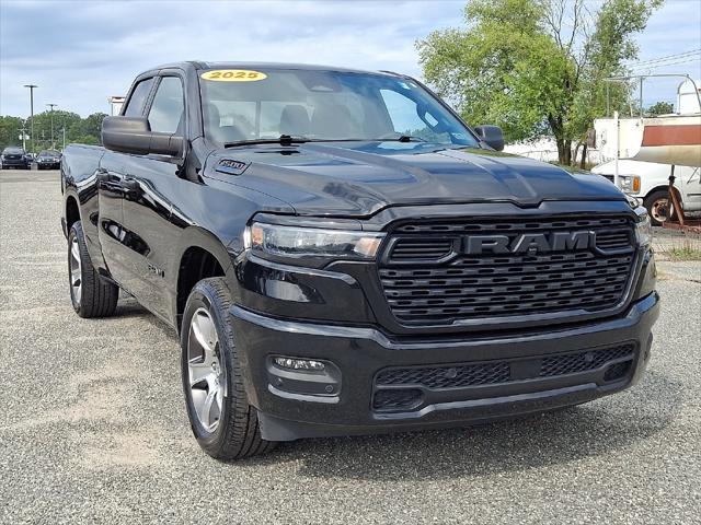 2025 RAM 1500 Tradesman Quad Cab 4x4 64 Box