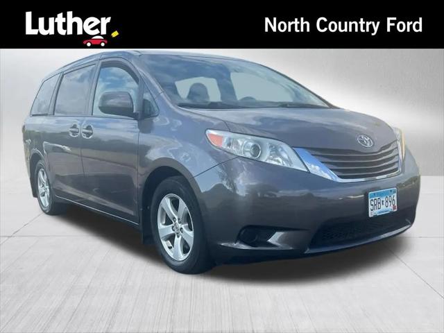 2015 Toyota Sienna LE 7 Passenger for sale in Minneapolis, MN