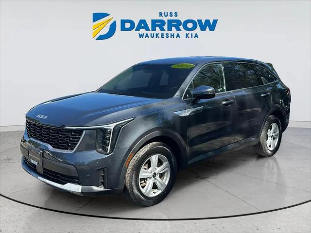 2024 Kia Sorento LX for sale in Waukesha, WI