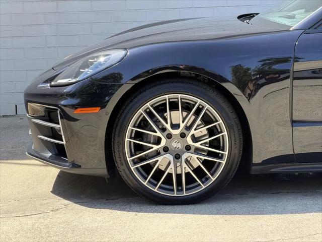 2024 Porsche Panamera 4