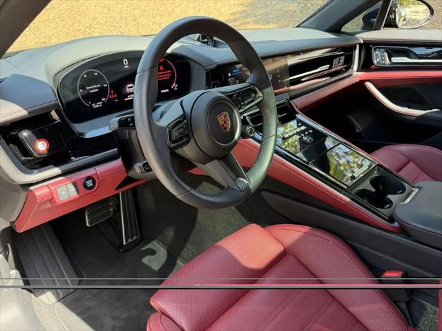 2024 Porsche Panamera 4
