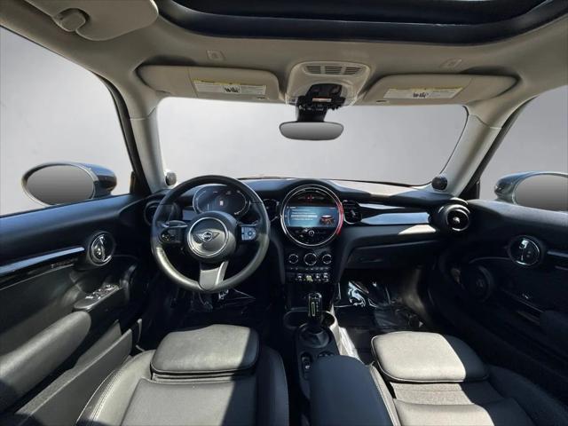 2024 MINI SE Hardtop Cooper