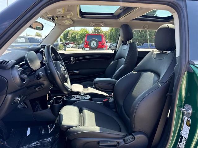 2024 MINI SE Hardtop Cooper