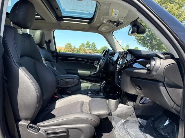 2024 MINI SE Hardtop Cooper