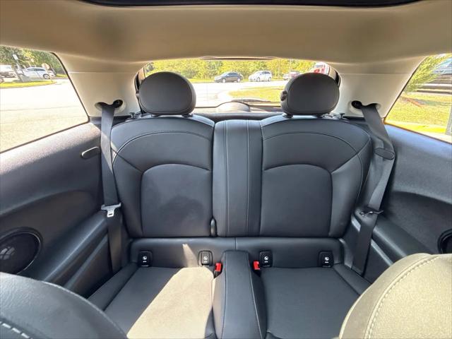 2024 MINI SE Hardtop Cooper