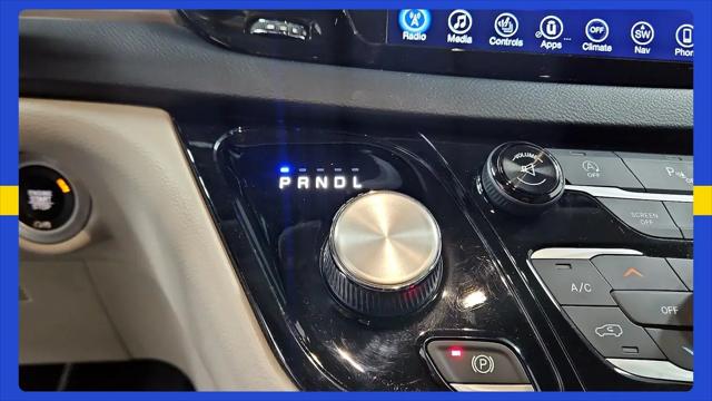 2017 Chrysler Pacifica Touring-L