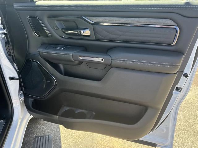2025 Ram 1500 Limited Crew Cab 4x4 57 Box