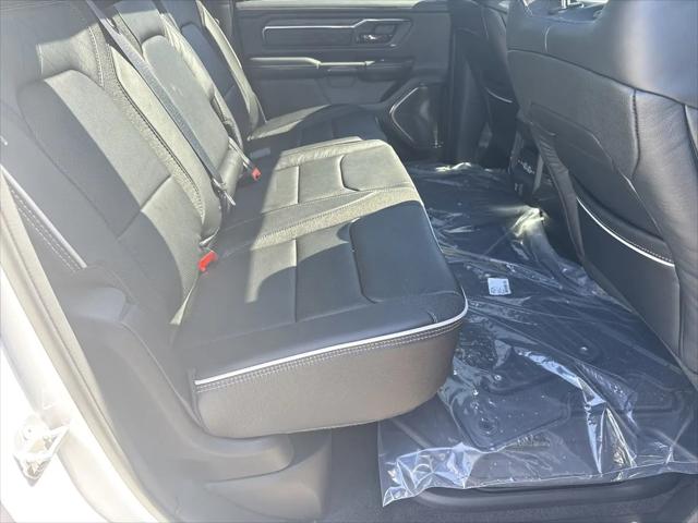 2025 Ram 1500 Limited Crew Cab 4x4 57 Box