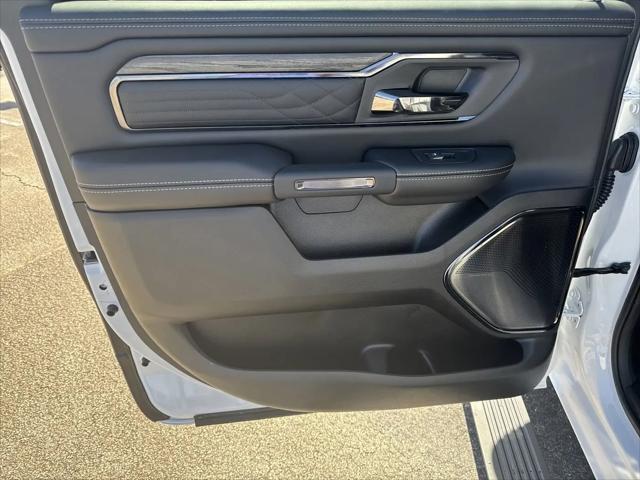 2025 Ram 1500 Limited Crew Cab 4x4 57 Box