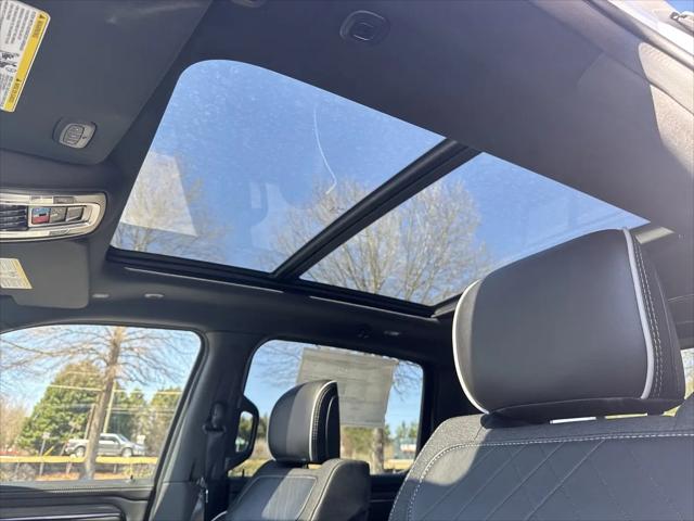 2025 Ram 1500 Limited Crew Cab 4x4 57 Box