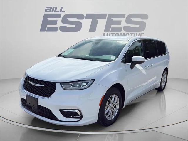 2023 Chrysler Pacifica Touring L for sale in Indianapolis, IN
