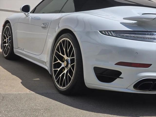 2016 Porsche 911 Turbo S