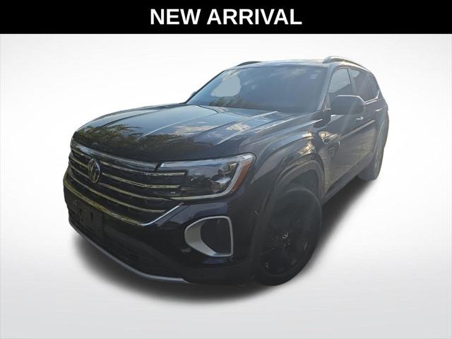2025 Volkswagen Atlas 2.0T SE w/Technology for sale in Crystal Lake, IL