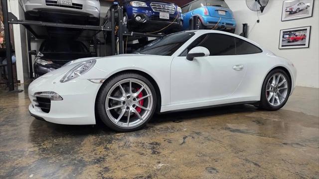 2014 Porsche 911 Carrera 4S