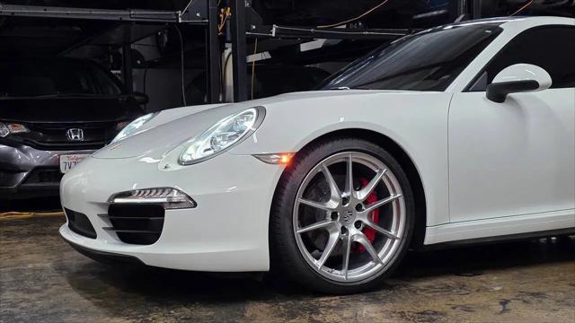 2014 Porsche 911 Carrera 4S
