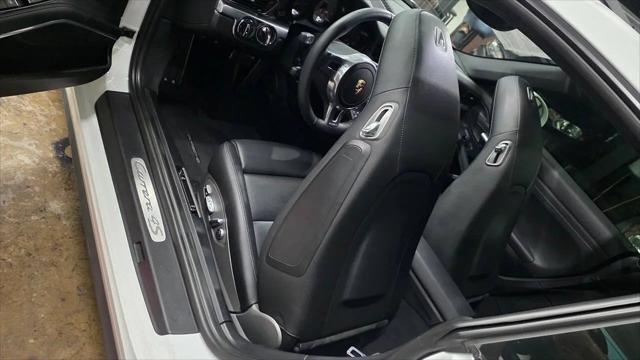 2014 Porsche 911 Carrera 4S