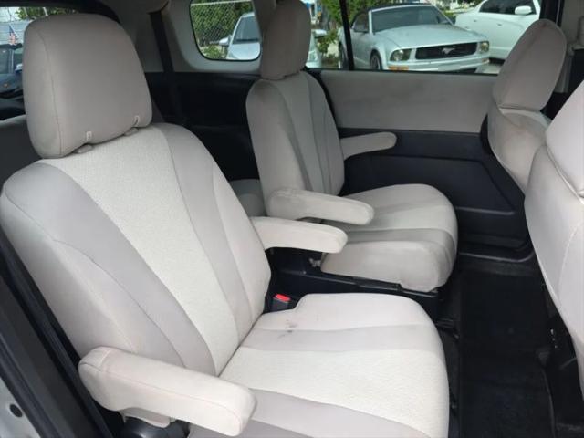 2015 Mazda Mazda5 Sport