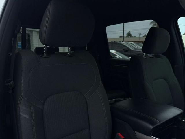 2019 Ram 1500 Big Horn/Lone Star Crew Cab 4x4 57 Box