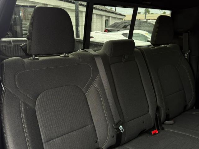 2019 Ram 1500 Big Horn/Lone Star Crew Cab 4x4 57 Box