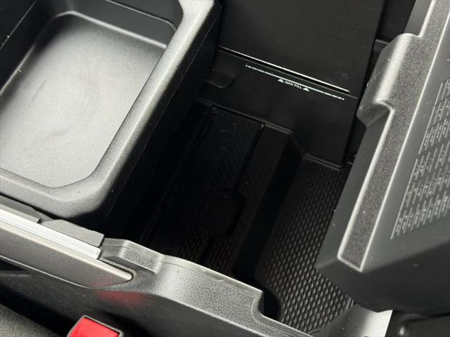 2019 Ram 1500 Big Horn/Lone Star Crew Cab 4x4 57 Box