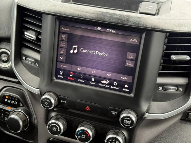 2019 Ram 1500 Big Horn/Lone Star Crew Cab 4x4 57 Box
