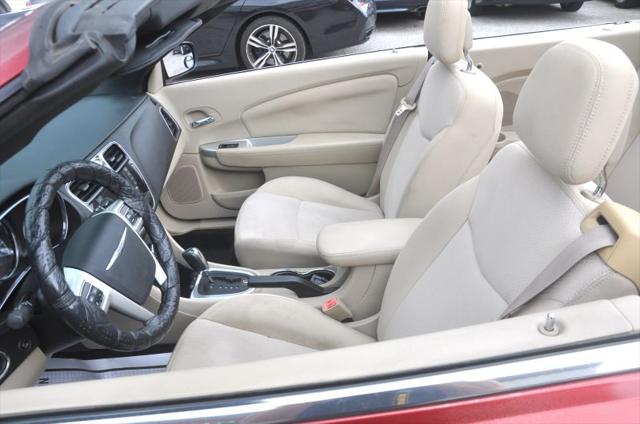 2011 Chrysler 200 Touring