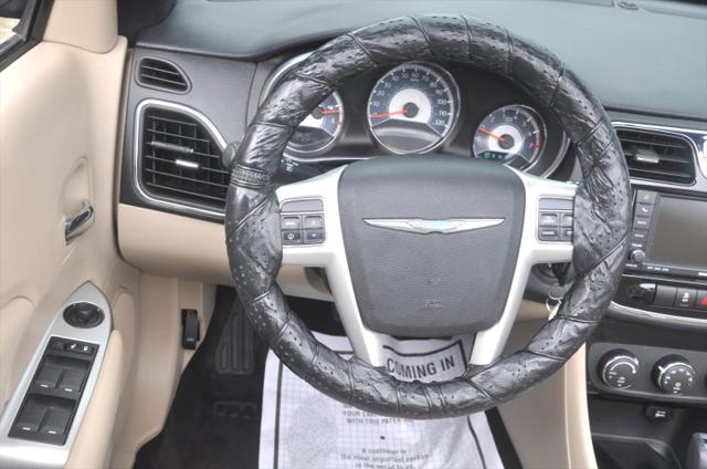 2011 Chrysler 200 Touring