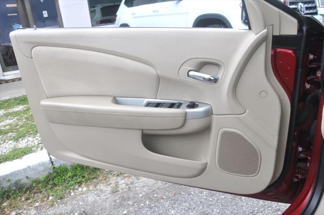 2011 Chrysler 200 Touring