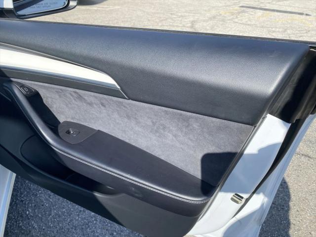 2021 Tesla Model 3 Standard Range Plus Rear-Wheel Drive