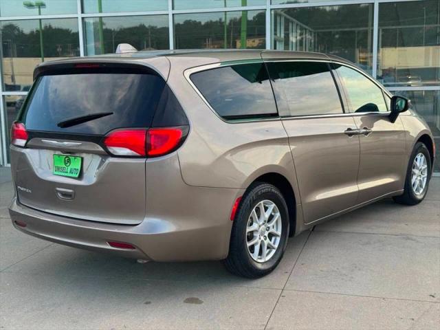 2017 Chrysler Pacifica Touring