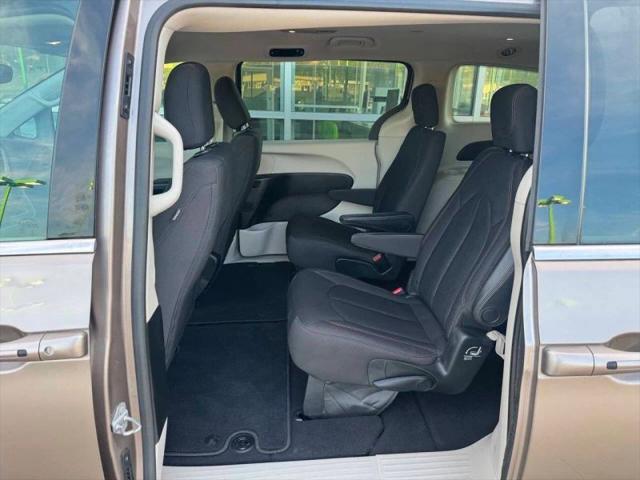 2017 Chrysler Pacifica Touring
