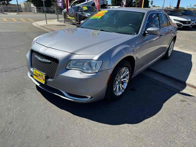 2018 Chrysler 300 Touring L